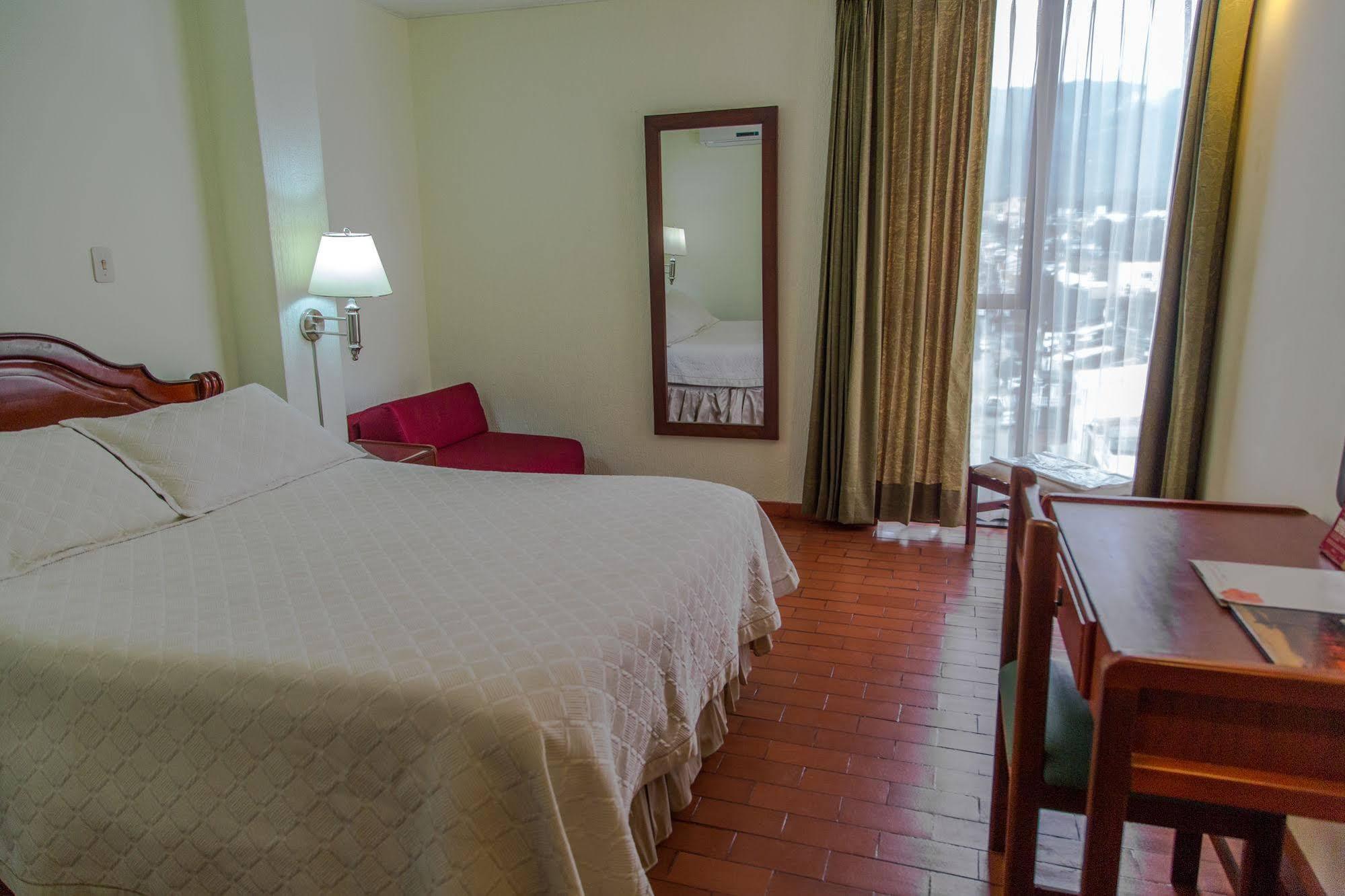Hotel Don Lolo Villavicencio Buitenkant foto