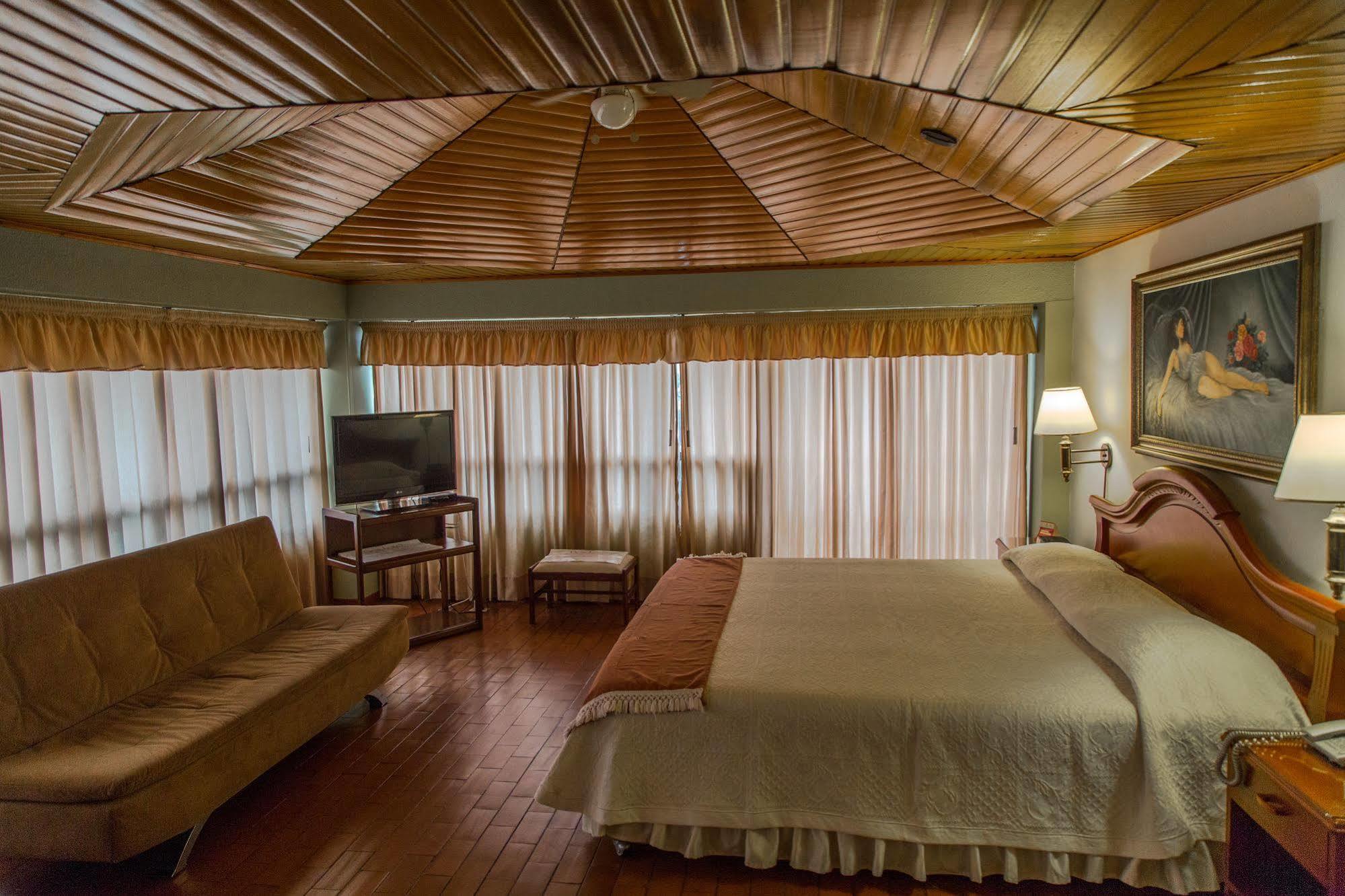 Hotel Don Lolo Villavicencio Buitenkant foto